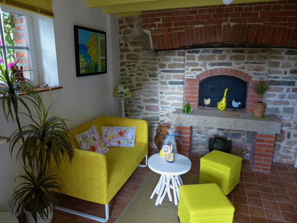 Vila La Boulangerie Genêts Exteriér fotografie